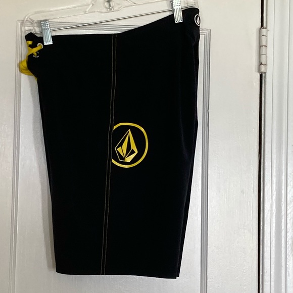 Volcom Board Short - Picture 6 of 8